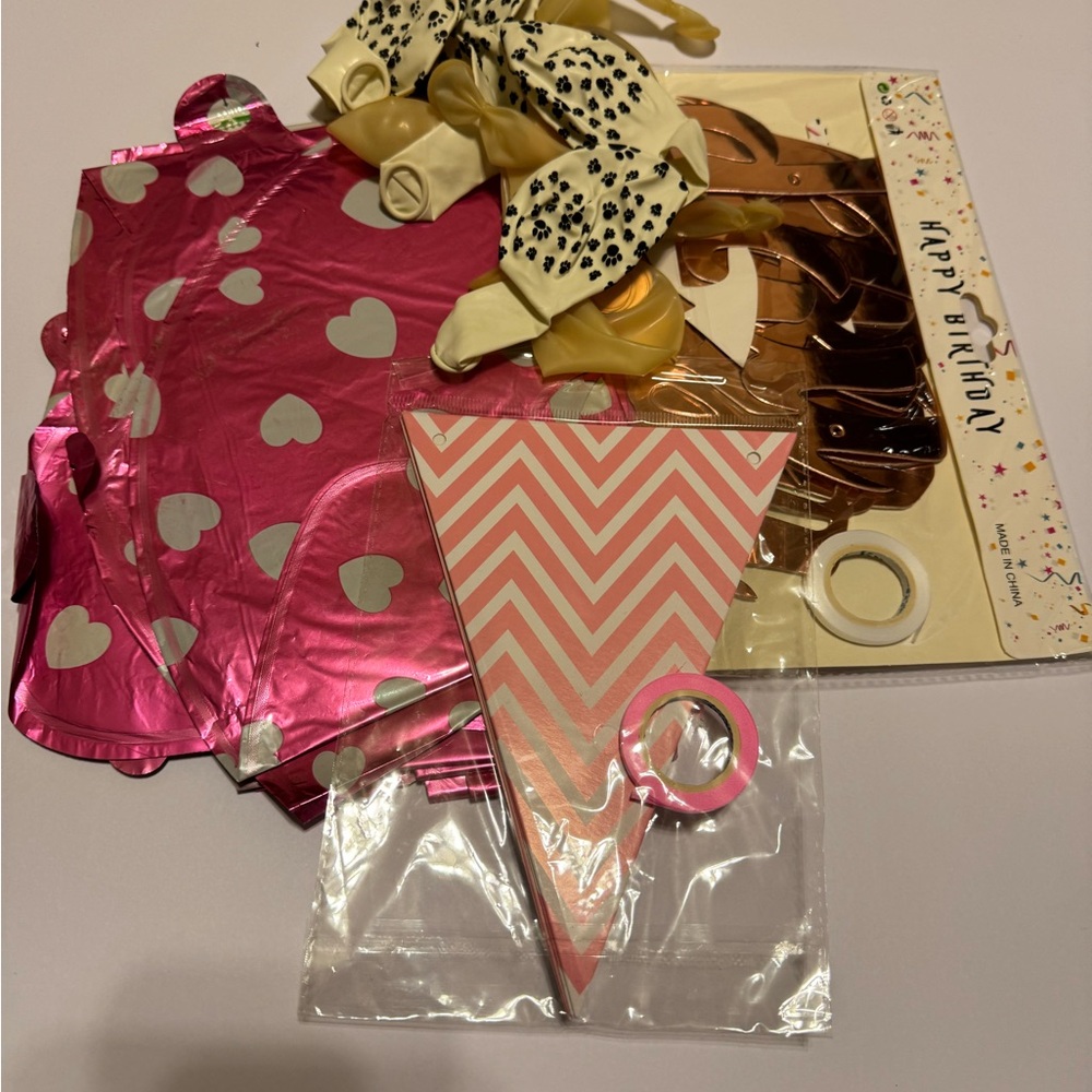 Pink and Gold Party Decoration Set for pets